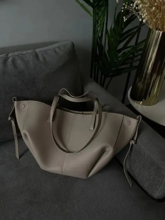 Paula | Modern Tote Bag with Tie Details